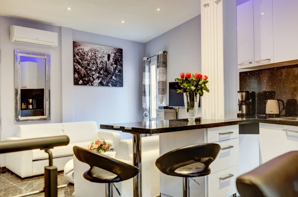 Superior Apartment