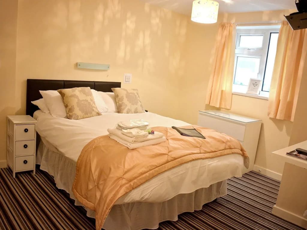 Deluxe Double room full double bed