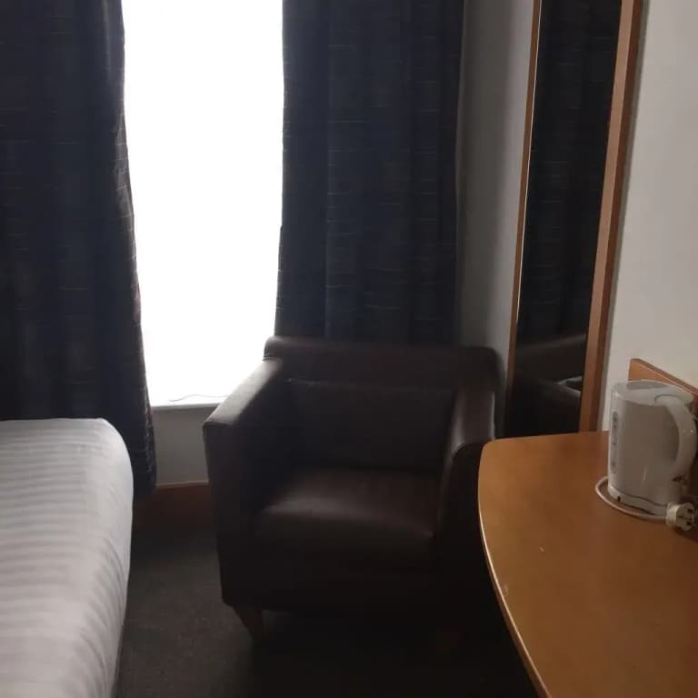 1 Bedroom Comfort Double room full double bed