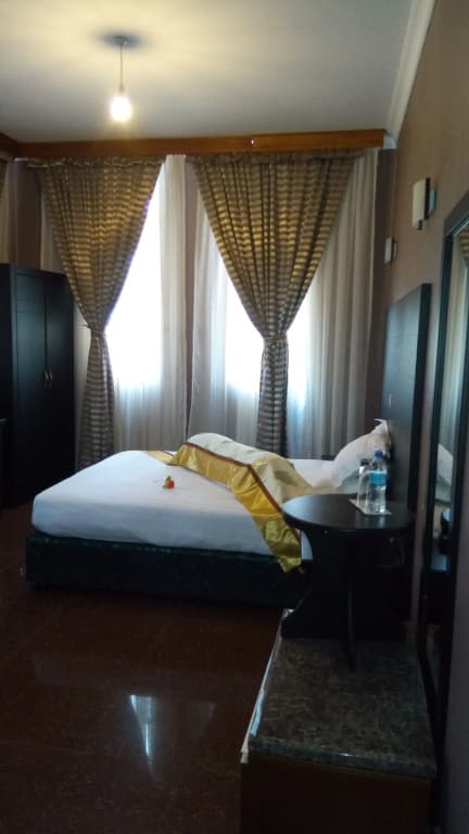 Comfort room