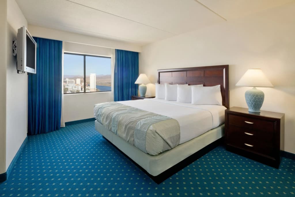 Double Suite full double bed