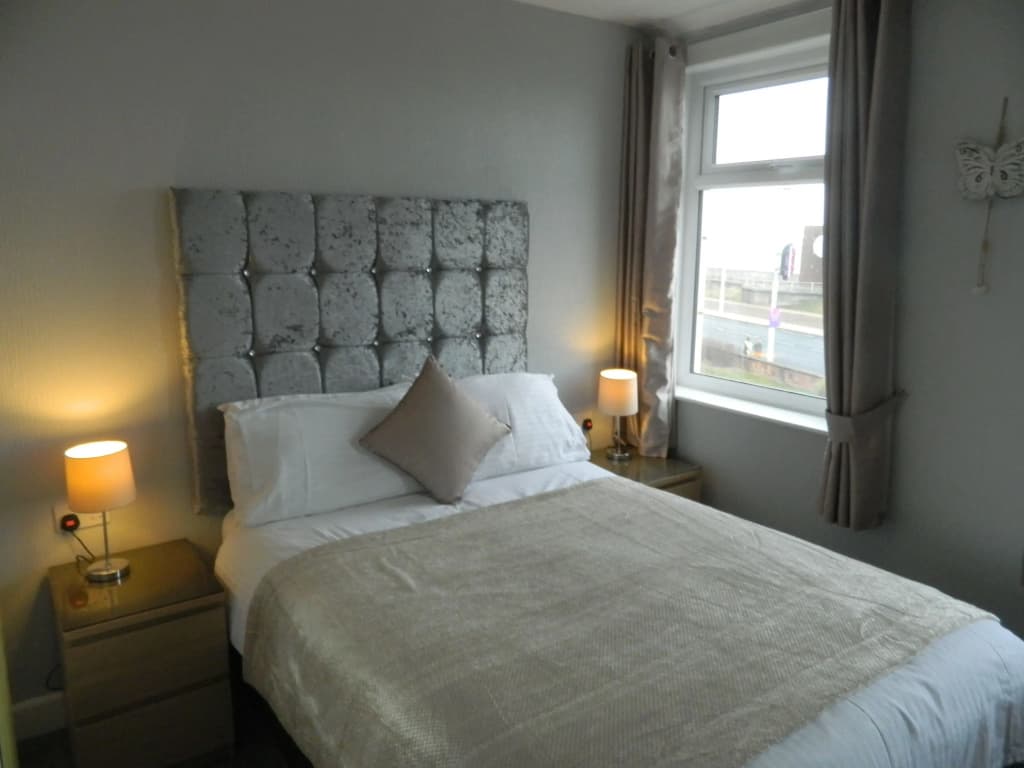 Standard Double room with sea view full double bed