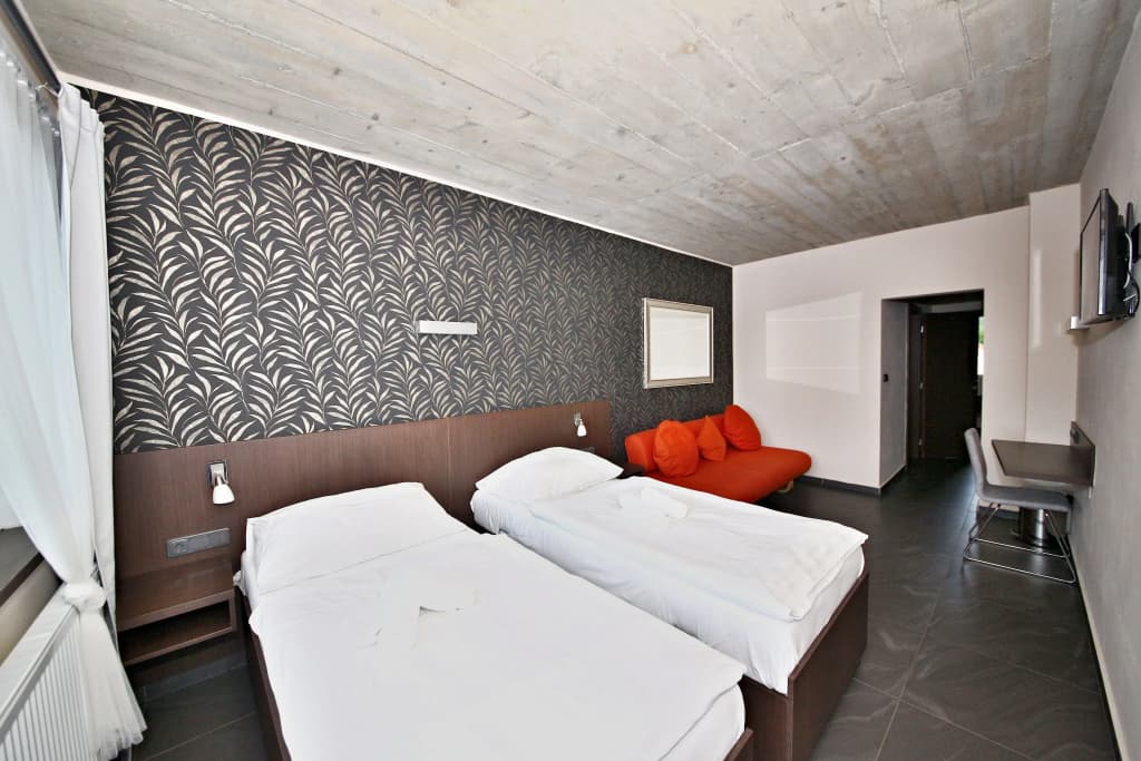 Comfort room