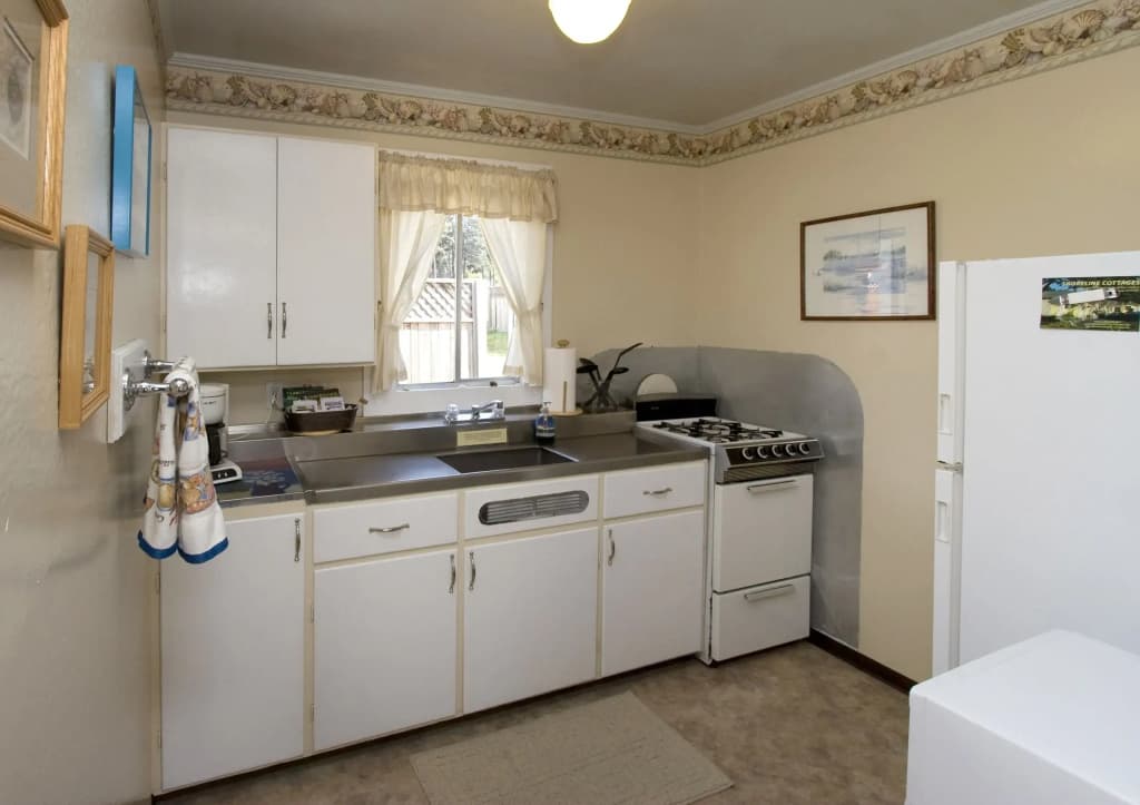 1 Bedroom Double Cottage full double bed