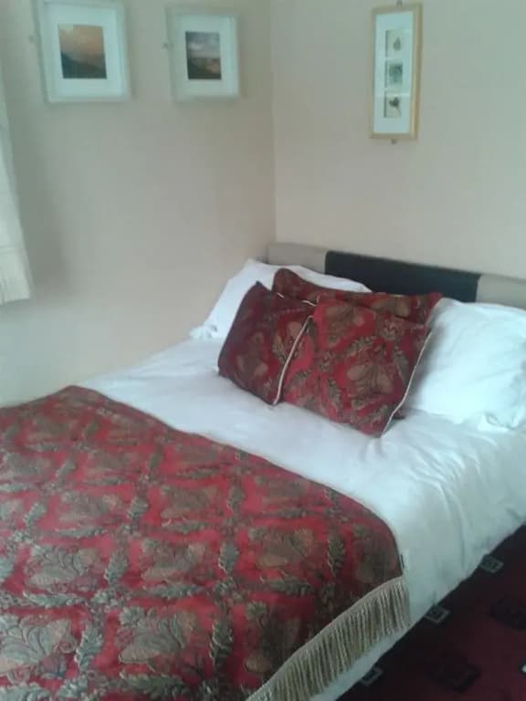 Economy room