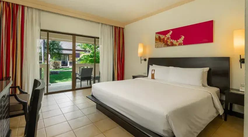 Deluxe Double room with garden view full double bed