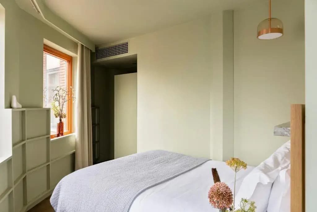 River Double Suite full double bed