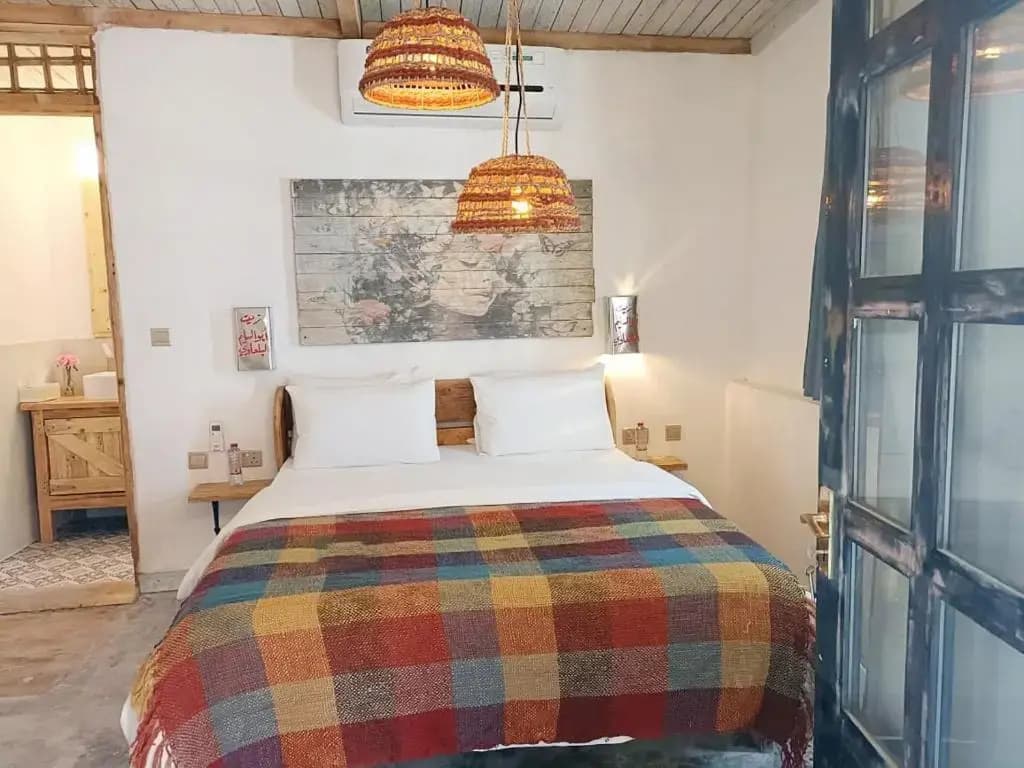 Standard Double room with pool view full double bed