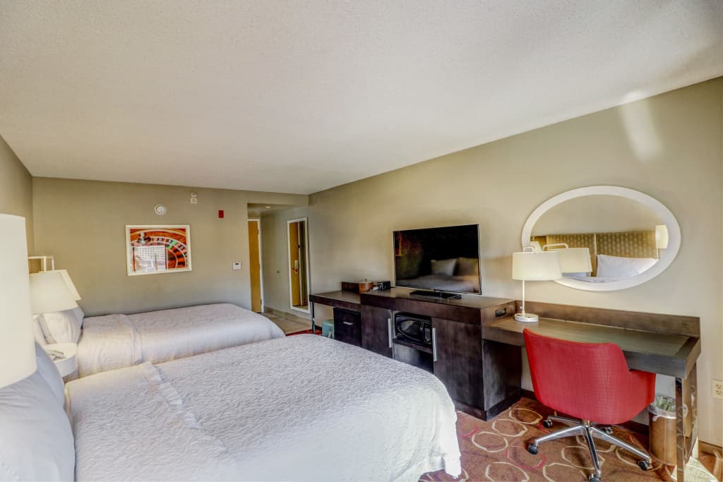 NONSMOKING Double room twin beds