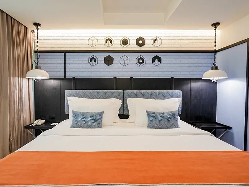 Deluxe Inner Double room full double bed