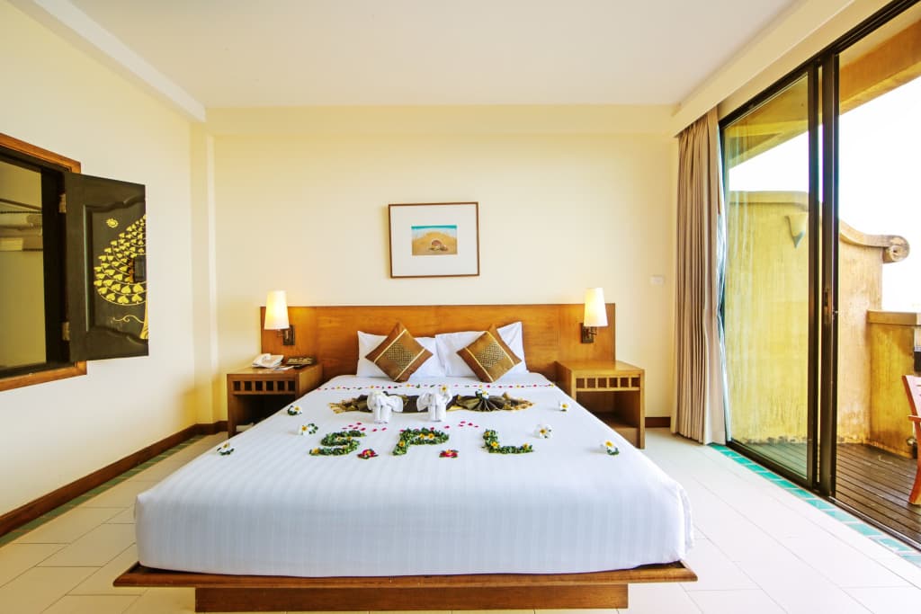 Super Deluxe Double room with sea view full double bed