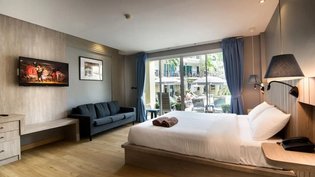 Deluxe Premier Double room full double bed