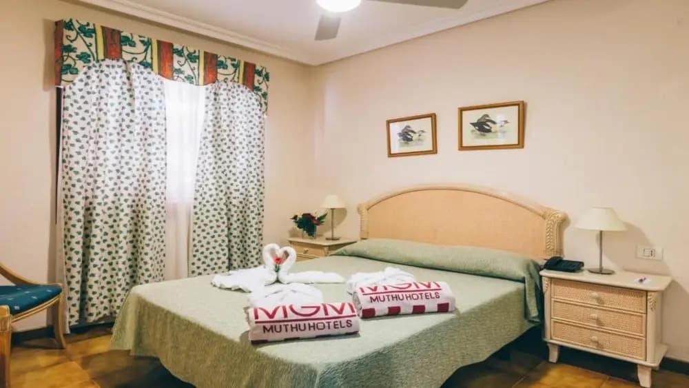 1 Bedroom Superior Double Apartment full double bed