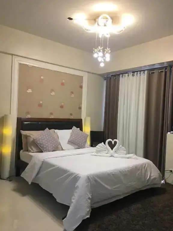 Double Studio with pool view full double bed