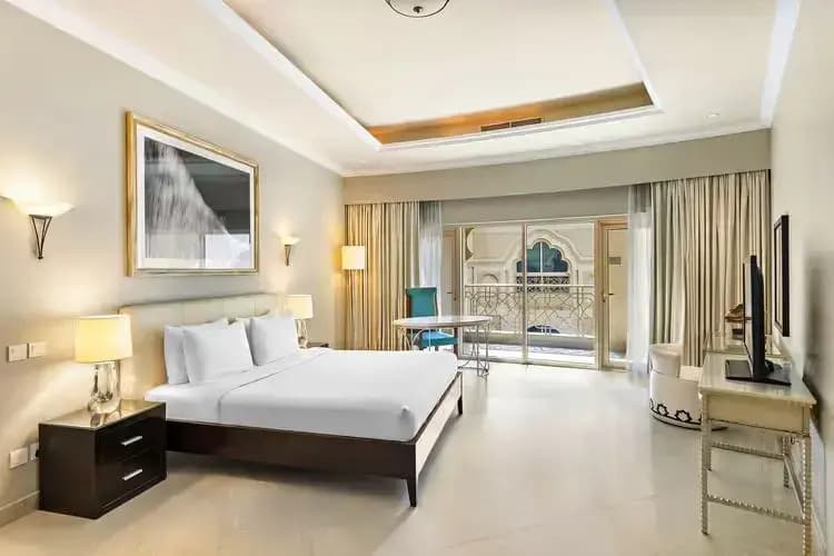 3 Bedrooms Residence