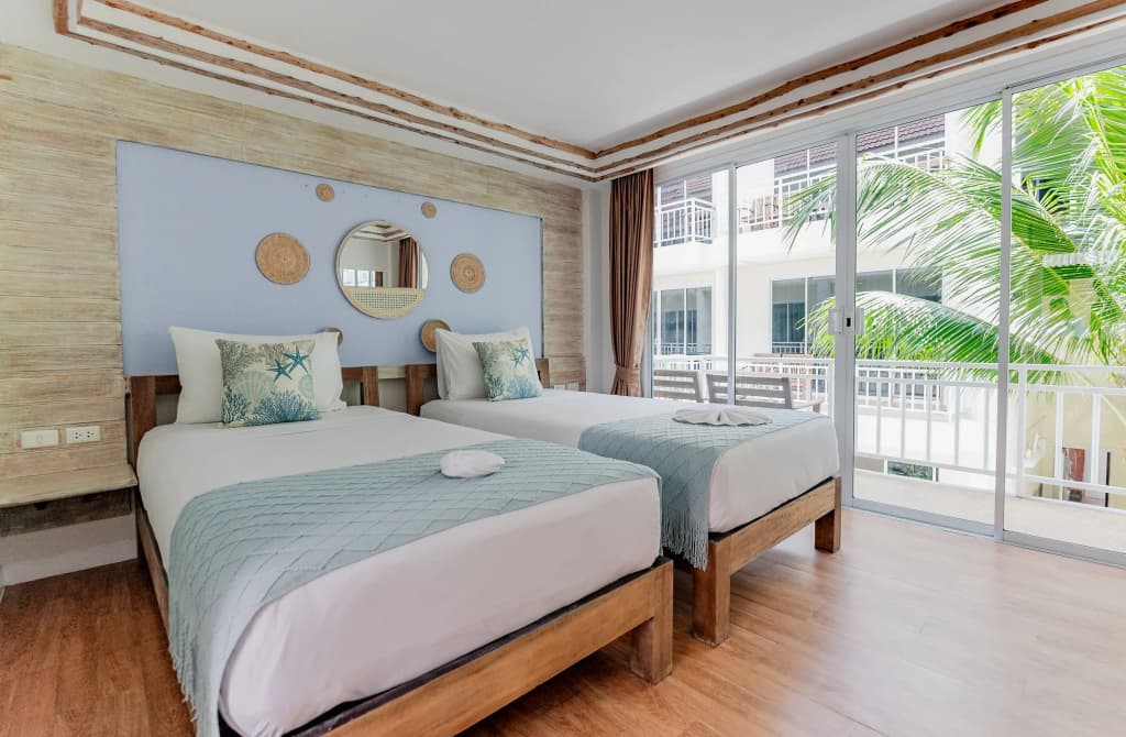 Deluxe AB2 Double room twin beds
