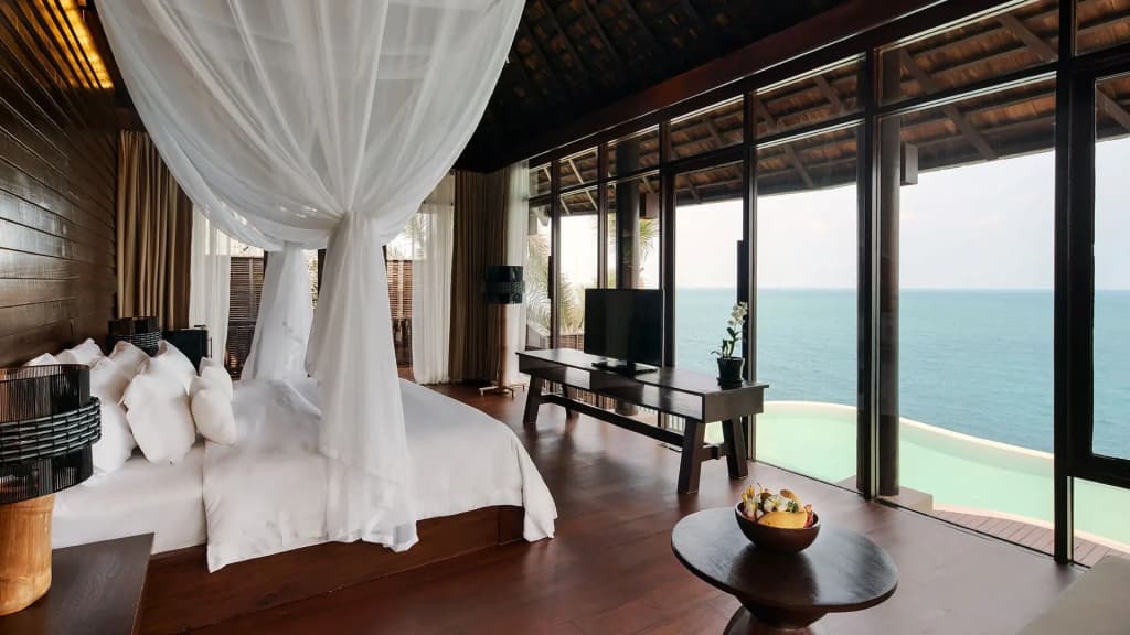 Double Silavadee Pool Villa Suite No. 2 oceanfront full double bed