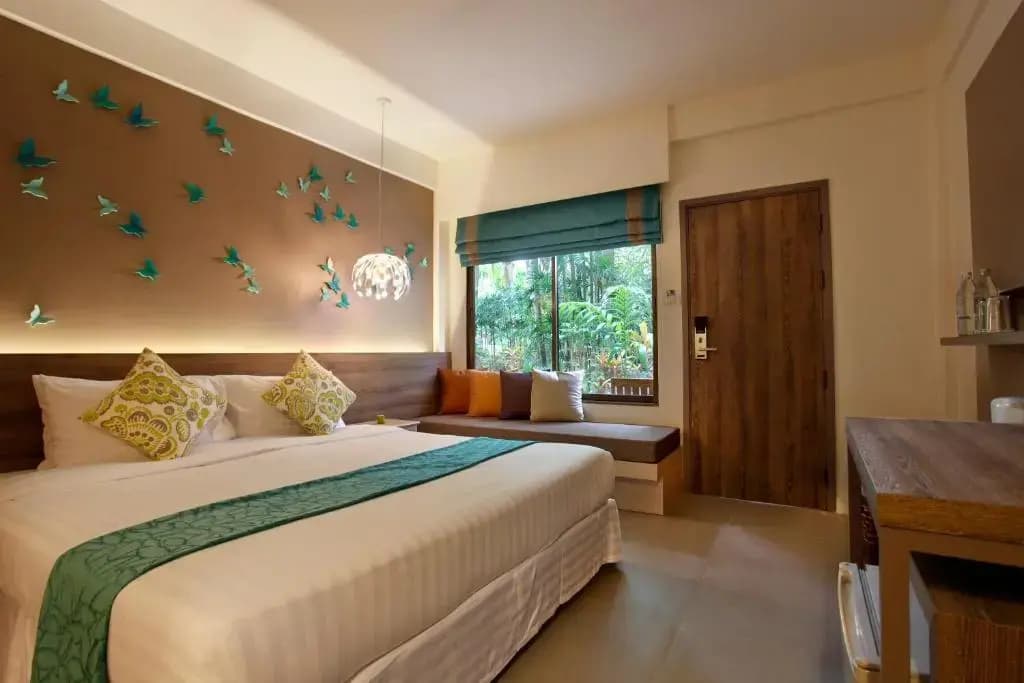 Deluxe Oasis Ground Floor Double room full double bed