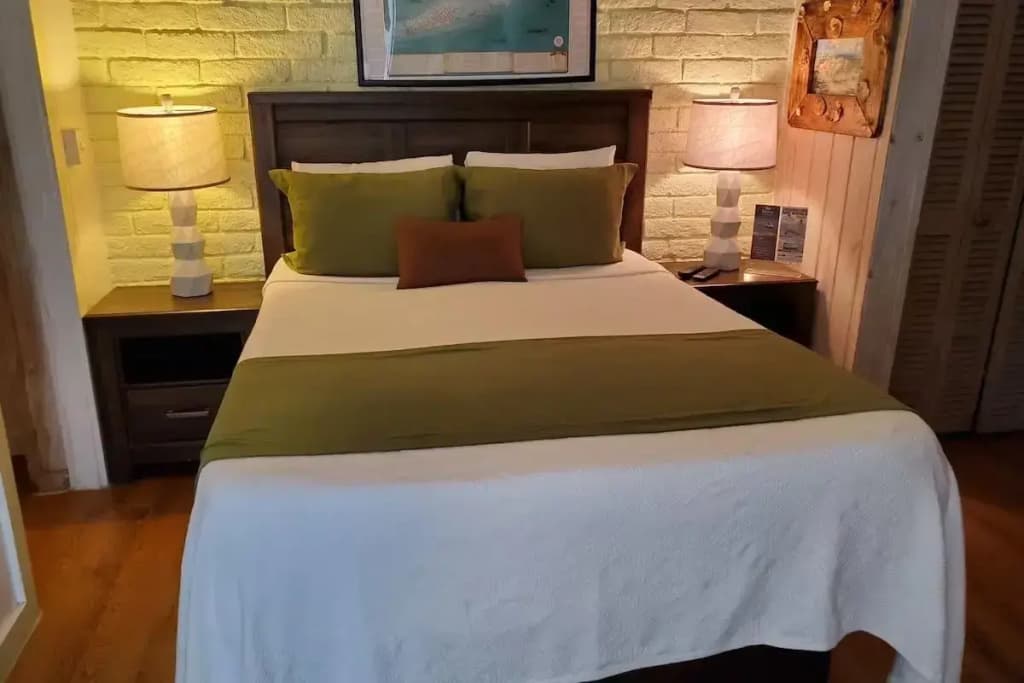 Thunderbolt Double Efficiency full double bed