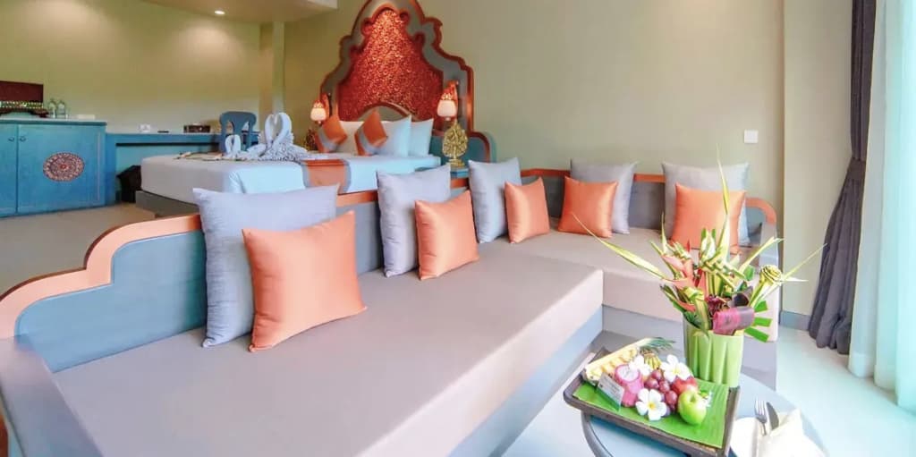 Deluxe Pool Access Double room twin beds