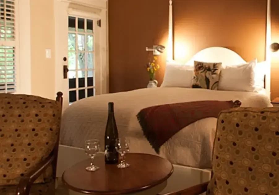 No.112 You're the Top Double room full double bed