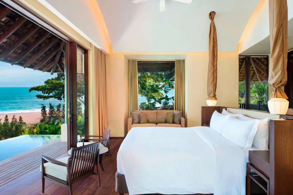 1 Bedroom Tropical Pool Double Villa beachfront full double bed