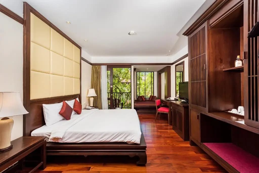 Grand Double Deluxe room full double bed