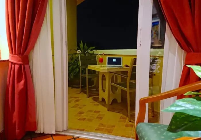 Pacific Deluxe Double room with ocean view full double bed