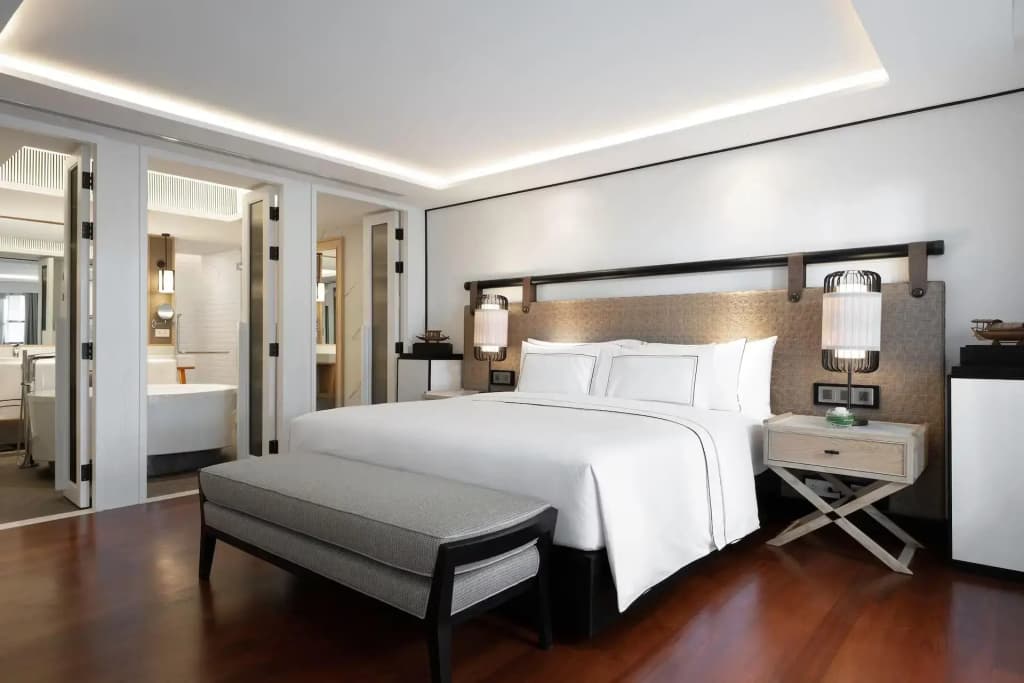 The Level Presidential Double Suite full double bed
