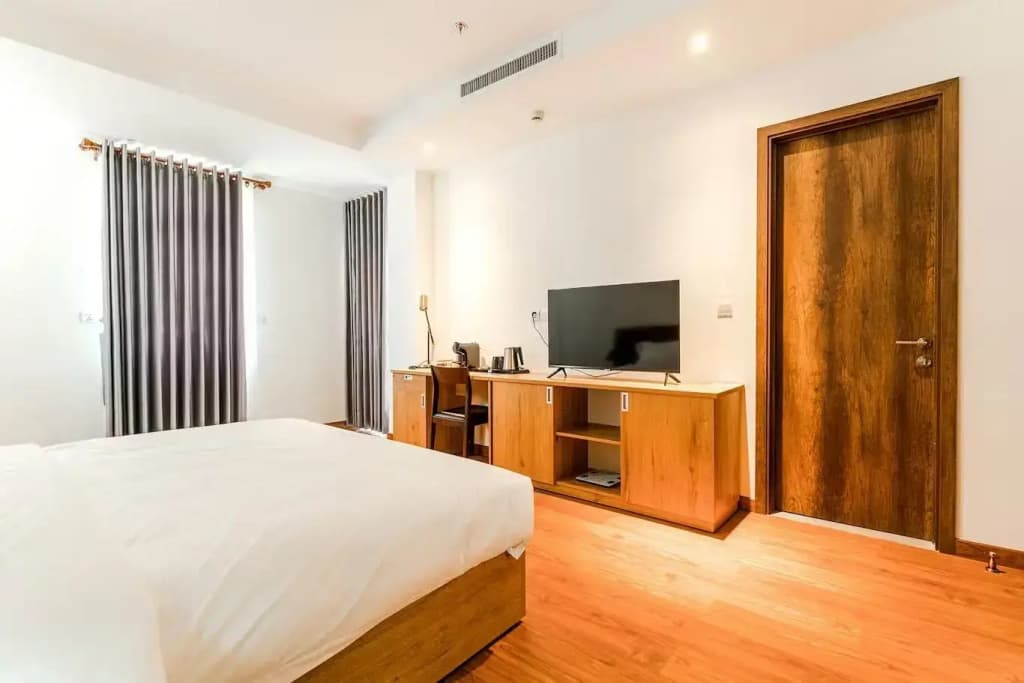Executive Suite with city view