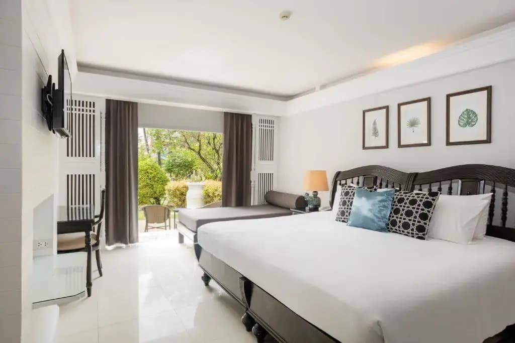 Garden Access Deluxe Terrace Double room full double bed