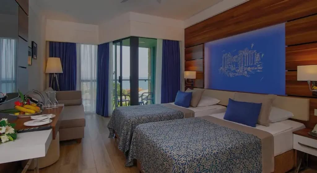 Standard Triple room