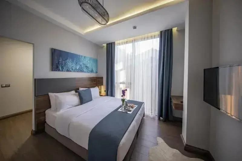 Executive Double Suite with balcony and with sea view full double bed