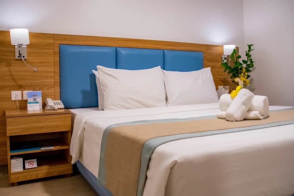 1 Bedroom Superior Double Chalet full double bed