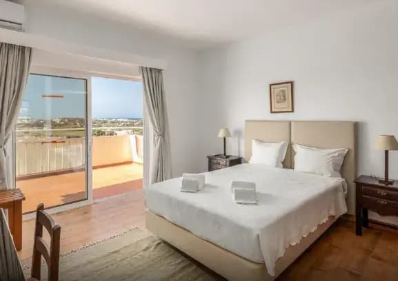 3 Bedrooms Villa