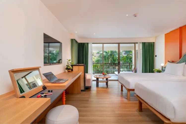 Elite Pool Access Double room twin beds