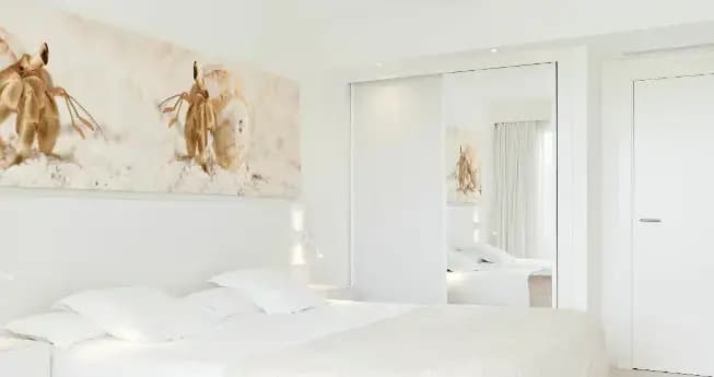 Family Double room with pool view twin beds
