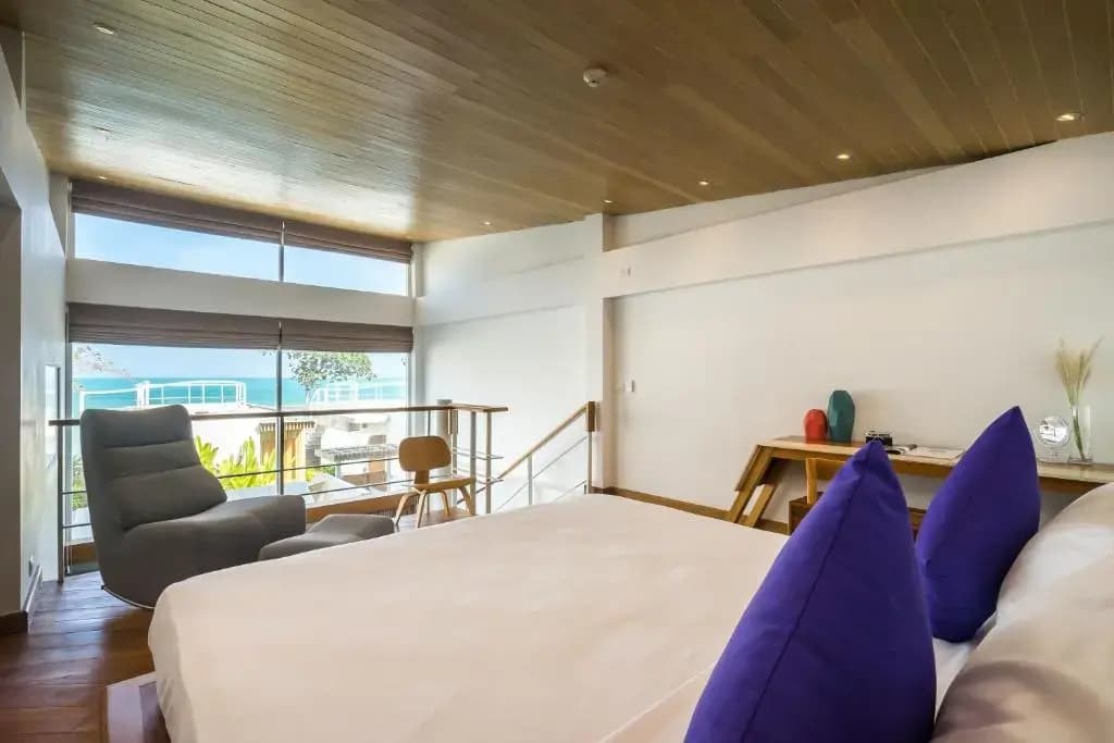 Villa with pool view