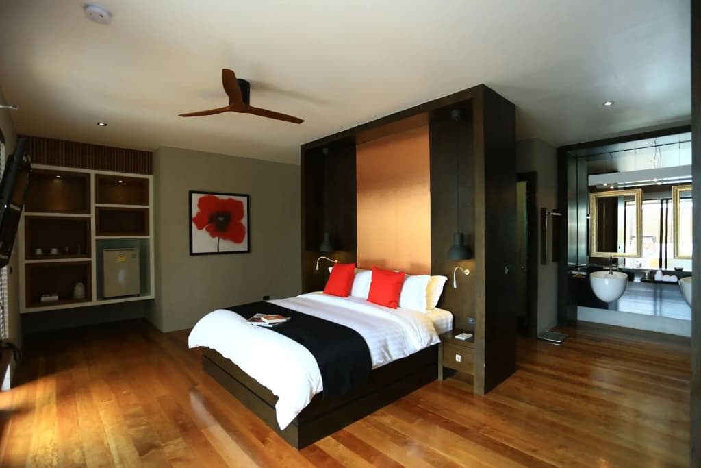 2 Bedrooms Pool Residence