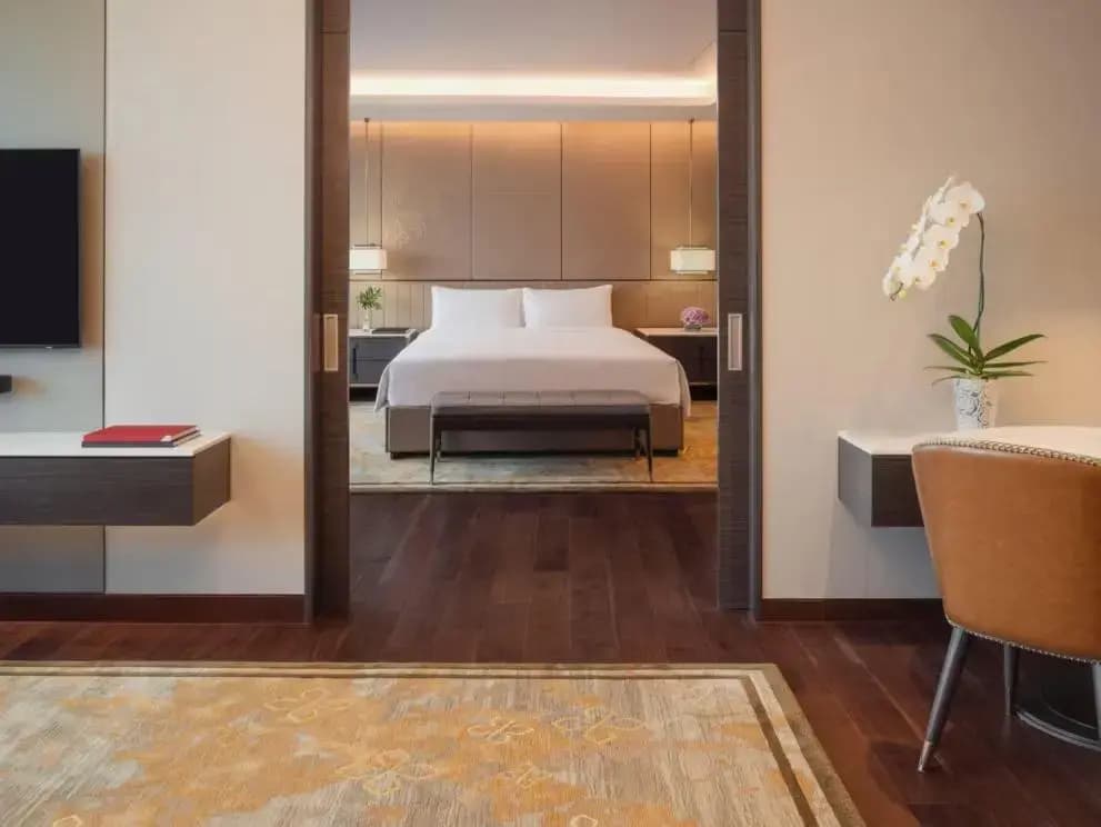 Executive Double Suite full double bed