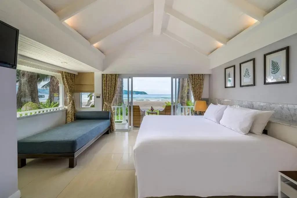 Double Cottage beachfront full double bed