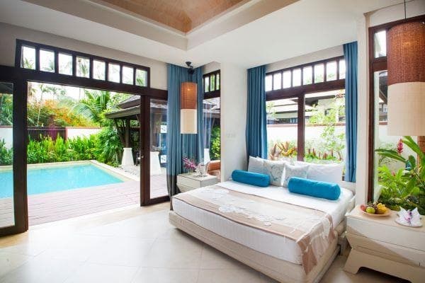 Double Family Pool Villa full double bed