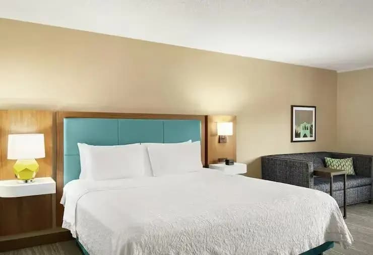Accessible Double Studio full double bed