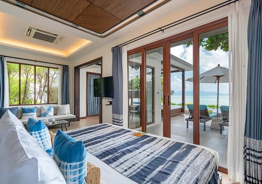 1 Bedroom Pool Double Villa Beachfront full double bed