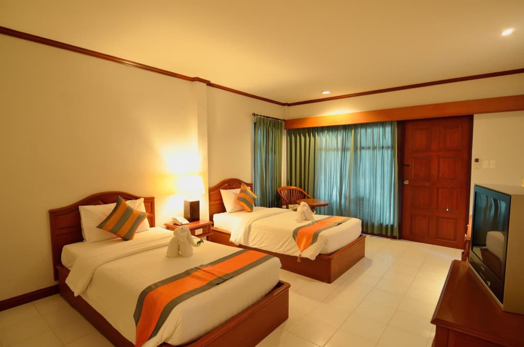 Deluxe Double room twin beds