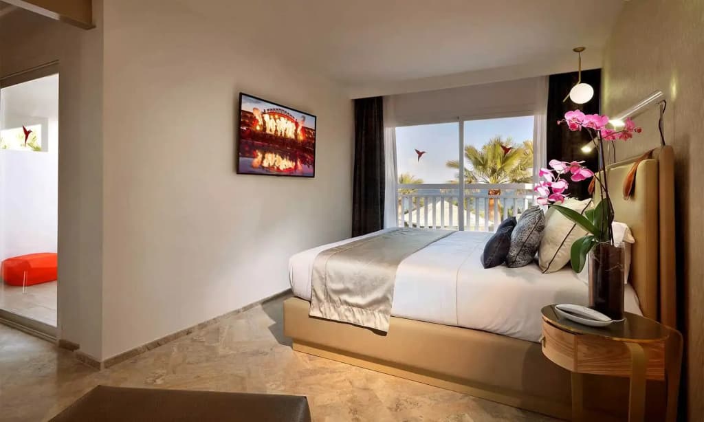 Ay Caramba! Double Suite full double bed
