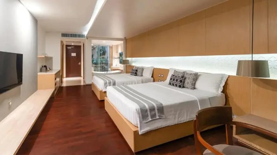Sunset Grand Deluxe Pool Access room
