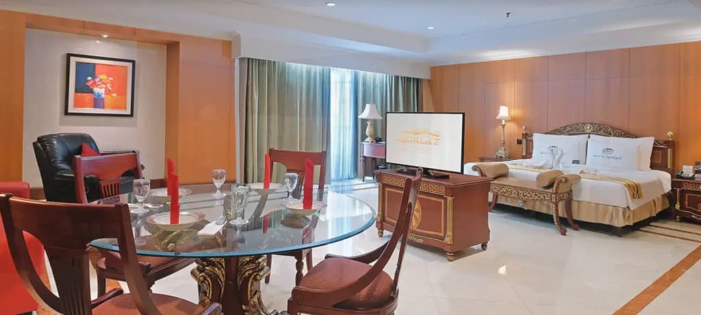 Sunlake Suite