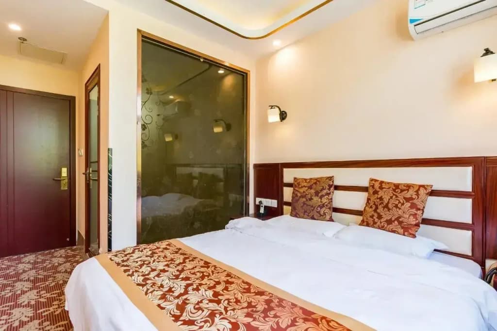 Double room full double bed