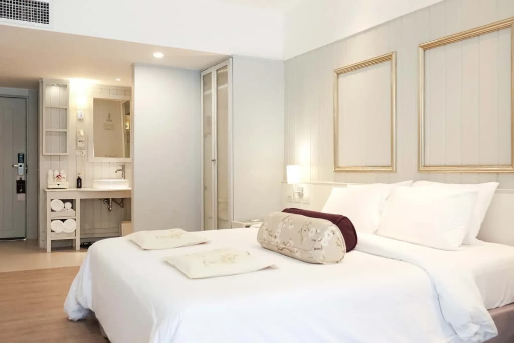 Pool Access Double room twin beds